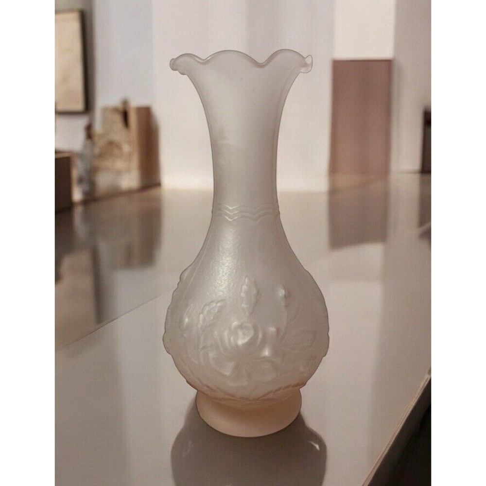 Vintage Imperial Glass Frosted Satin Open Raised Roses Bud Vase Pink MCM 6 3/8”